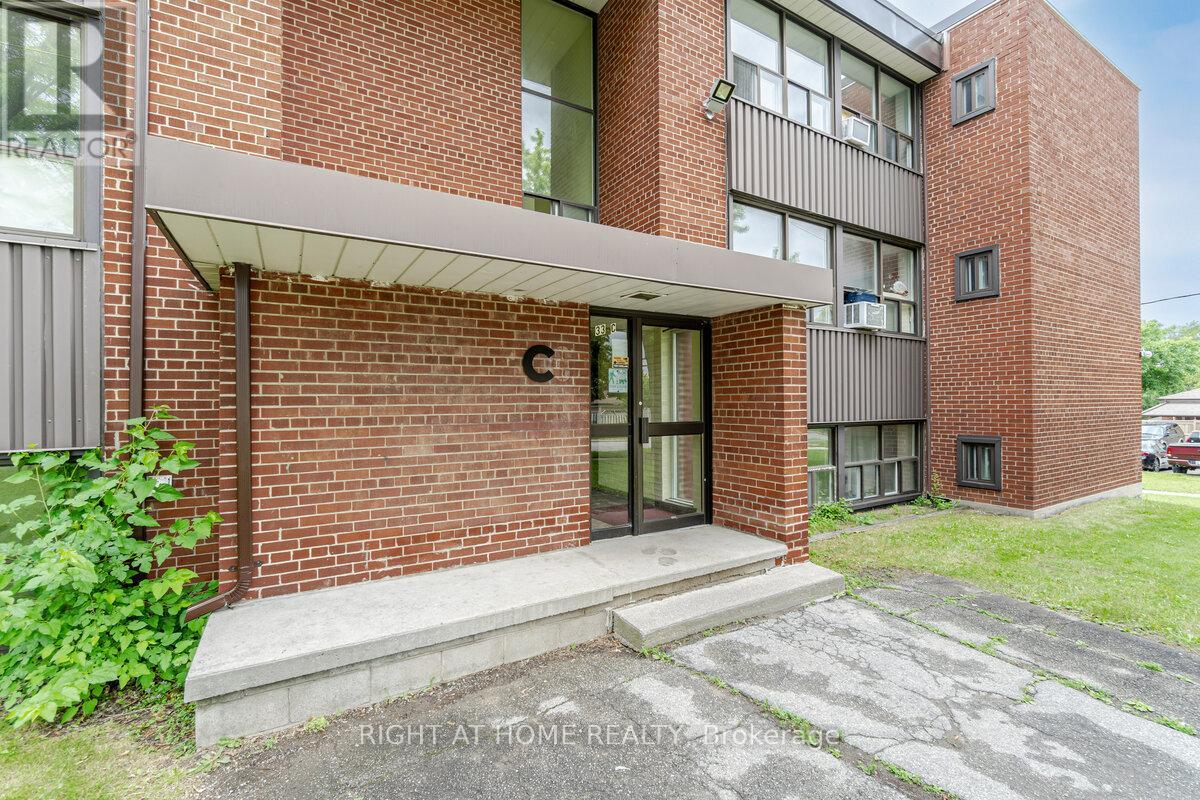 C8 - 33 Flamborough Drive, Toronto, Ontario  M6M 2R5 - Photo 2 - W12454629