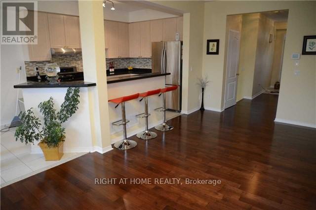 5016 Oscar Peterson Boulevard, Mississauga, Ontario  L5M 7W3 - Photo 4 - W12454661