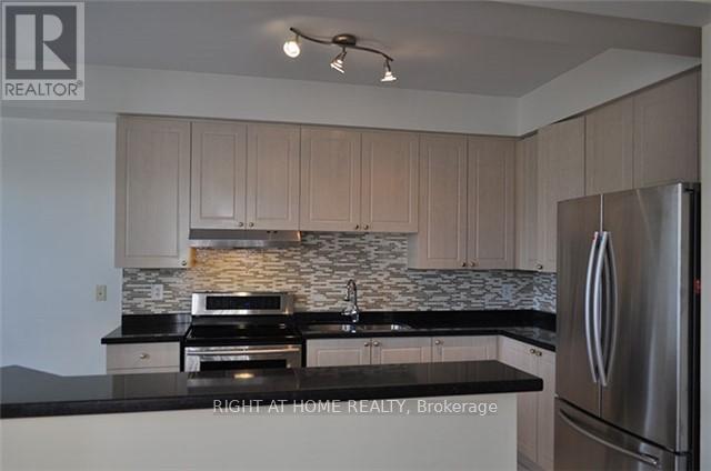 5016 Oscar Peterson Boulevard, Mississauga, Ontario  L5M 7W3 - Photo 5 - W12454661