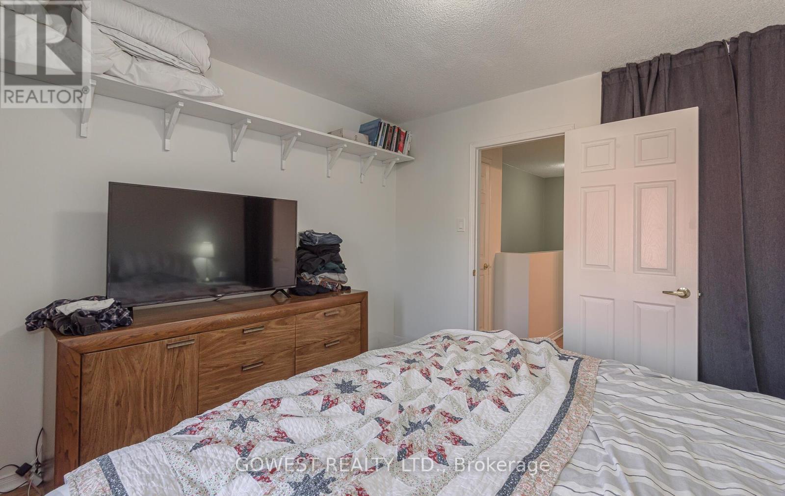 B - 1538 Dupont Street, Toronto, Ontario  M6P 4G7 - Photo 16 - W12454666