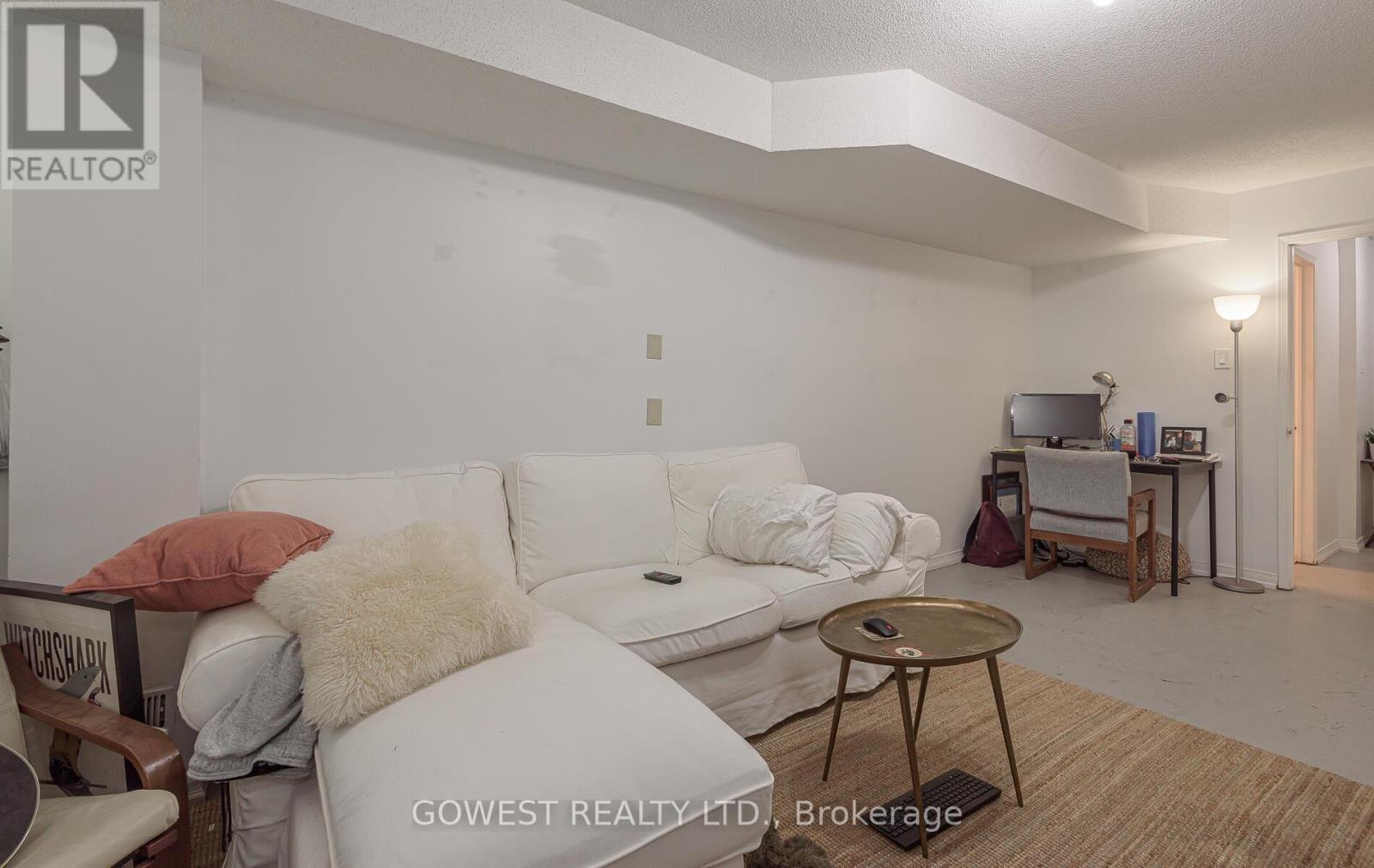 B - 1538 Dupont Street, Toronto, Ontario  M6P 4G7 - Photo 23 - W12454666