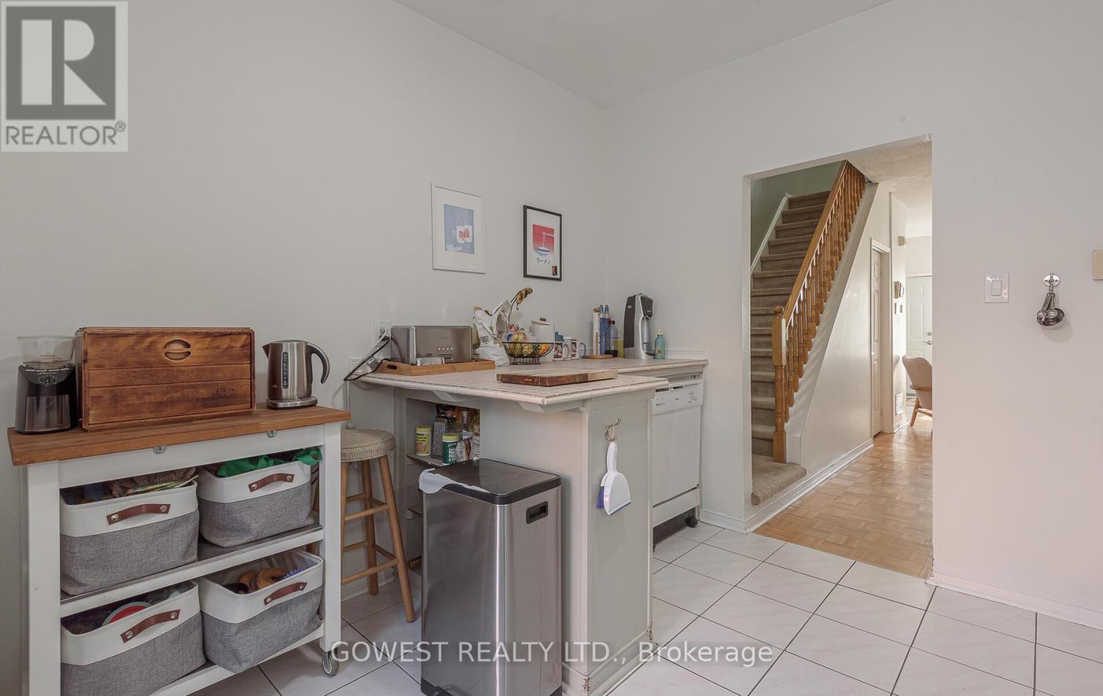 B - 1538 Dupont Street, Toronto, Ontario  M6P 4G7 - Photo 4 - W12454666