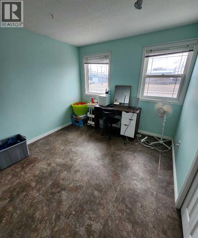 300 Hammond Drive, Fox Creek, Alberta  T0H 1P0 - Photo 15 - A2263460