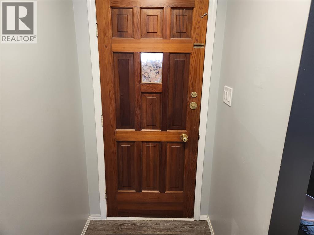 300 Hammond Drive, Fox Creek, Alberta  T0H 1P0 - Photo 3 - A2263460