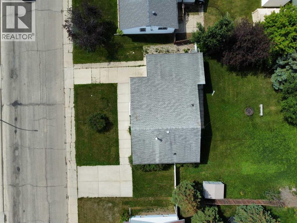 300 Hammond Drive, Fox Creek, Alberta  T0H 1P0 - Photo 39 - A2263460