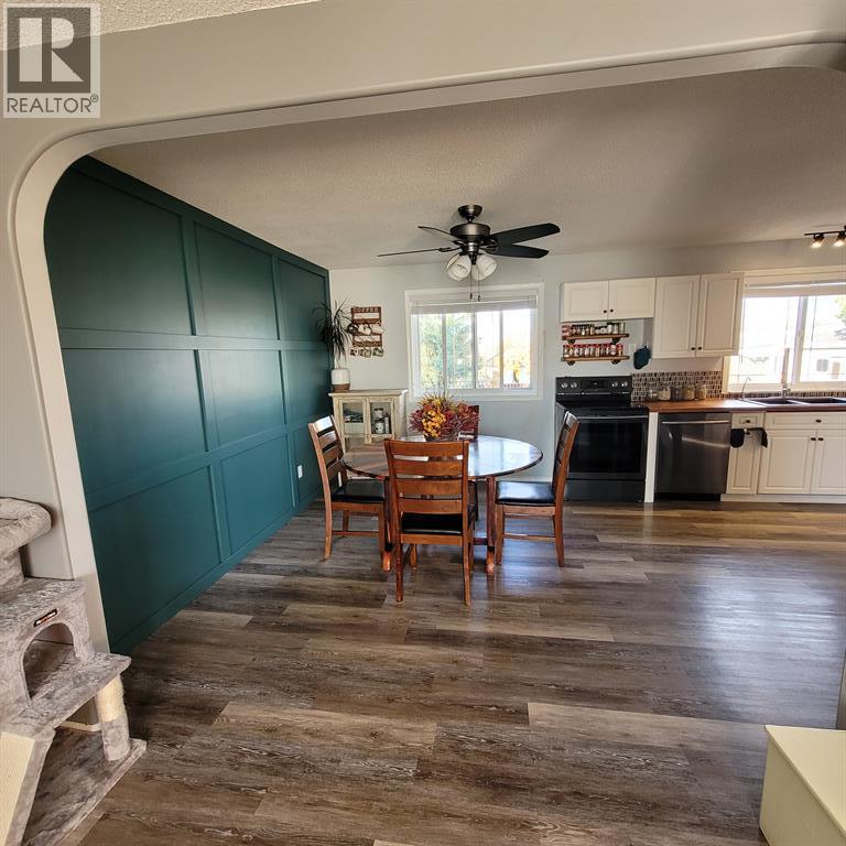 300 Hammond Drive, Fox Creek, Alberta  T0H 1P0 - Photo 7 - A2263460