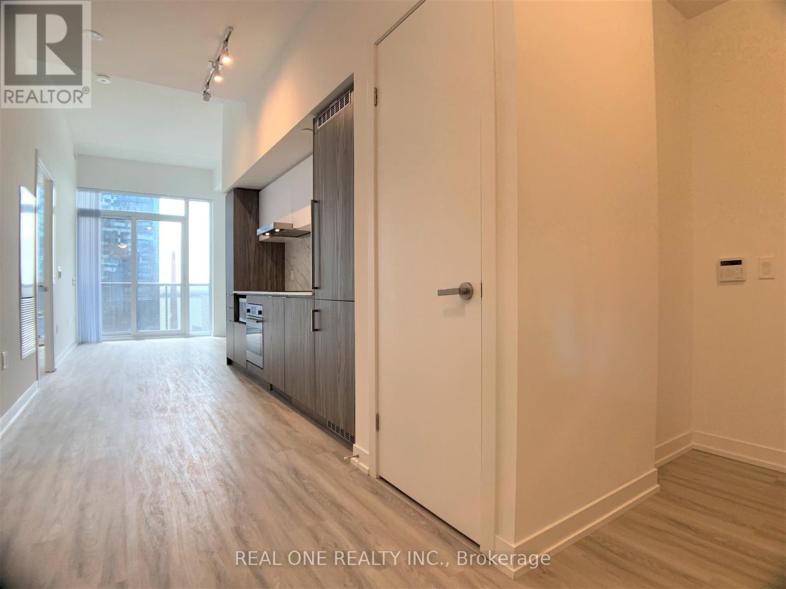 1508 - 55 Cooper Street, Toronto, Ontario  M5E 0G1 - Photo 6 - C12454674