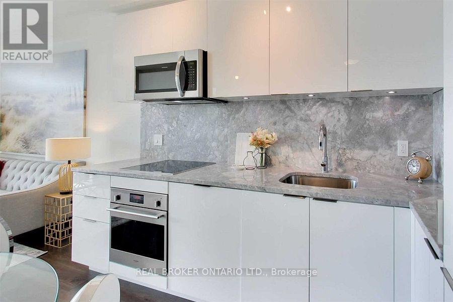 603 - 223 St. Clair Avenue W, Toronto, Ontario  M4V 0A5 - Photo 7 - C12454681