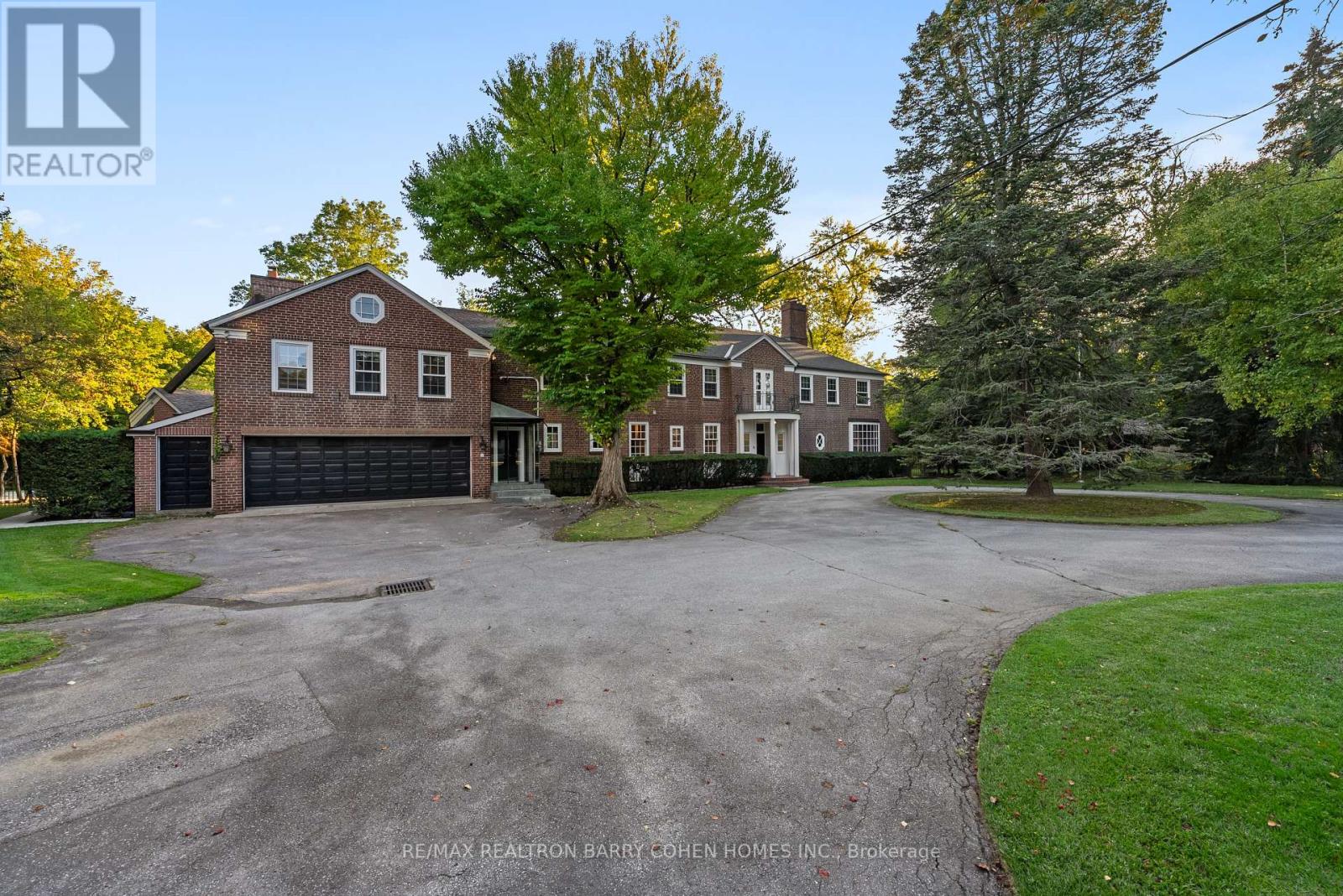 7 Alderbrook Drive, Toronto, Ontario  M3B 1E3 - Photo 2 - C12454692