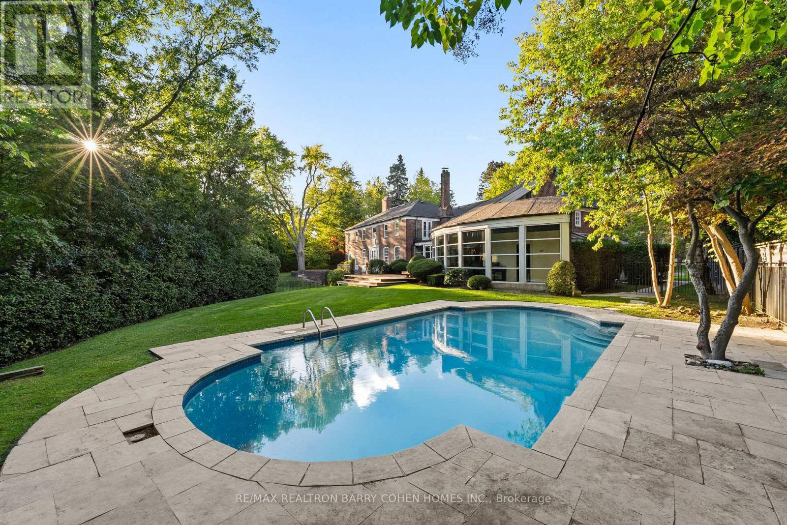 7 Alderbrook Drive, Toronto, Ontario  M3B 1E3 - Photo 21 - C12454692