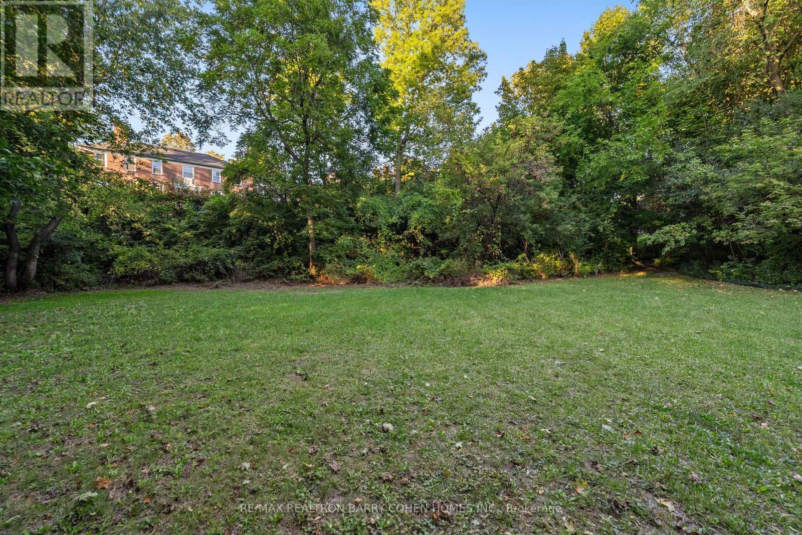 7 Alderbrook Drive, Toronto, Ontario  M3B 1E3 - Photo 25 - C12454692