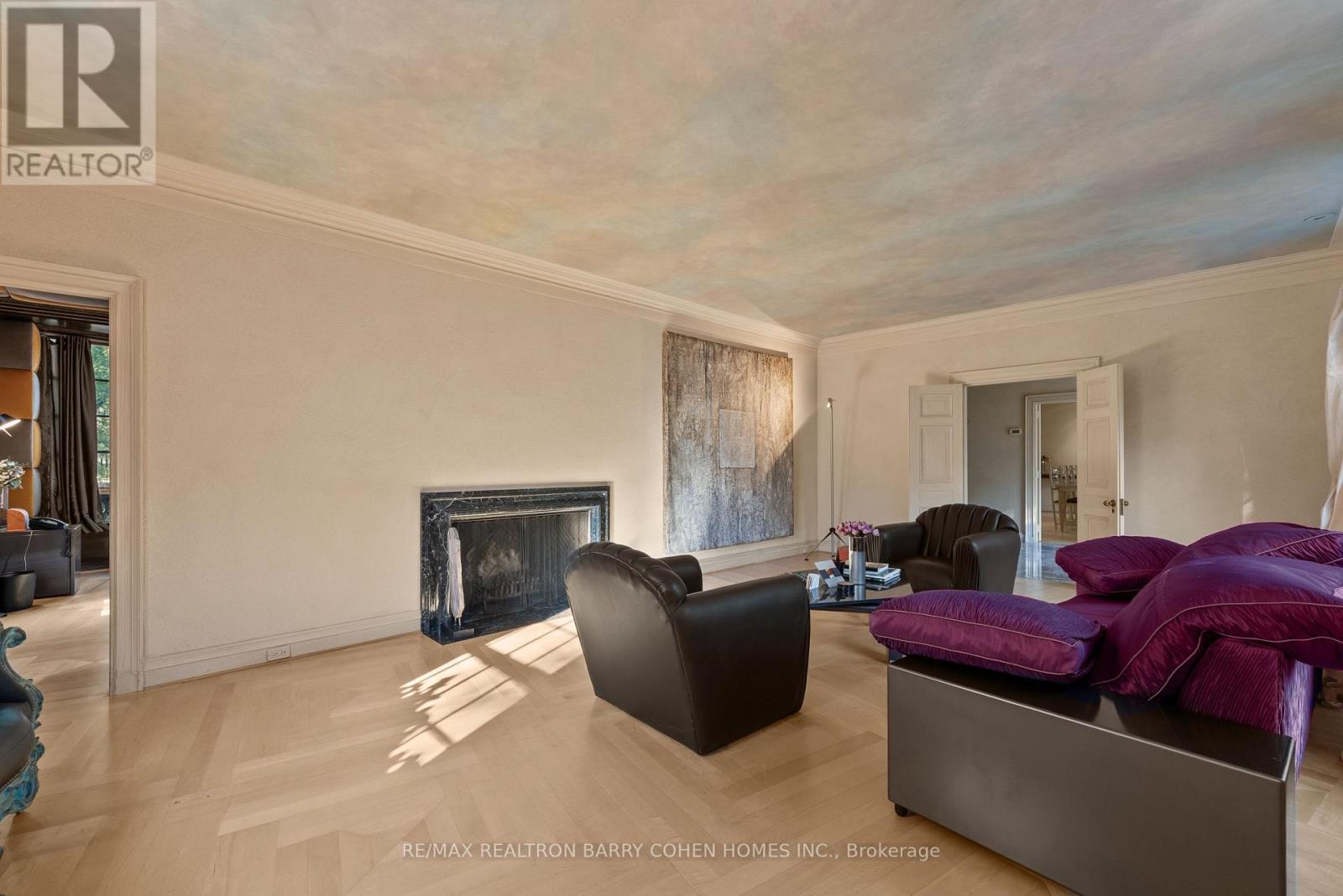 7 Alderbrook Drive, Toronto, Ontario  M3B 1E3 - Photo 6 - C12454692