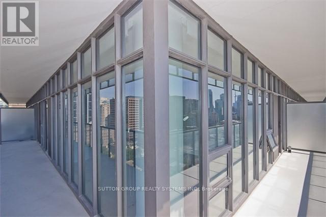 2211 - 33 Charles Street E, Toronto, Ontario  M4Y 0A2 - Photo 11 - C12454698
