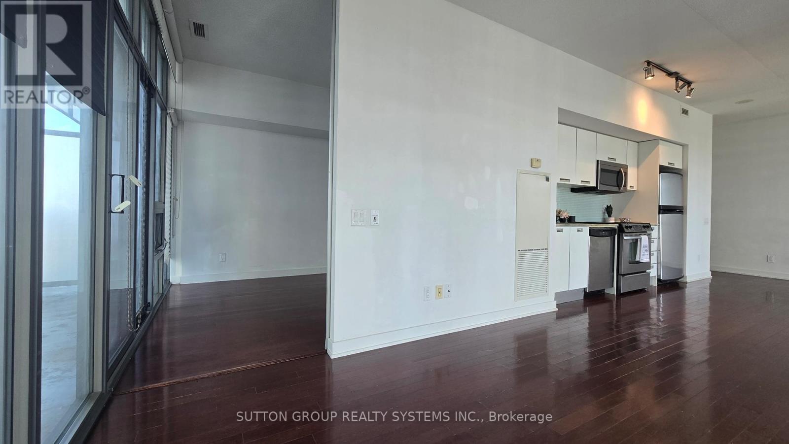 2211 - 33 Charles Street E, Toronto, Ontario  M4Y 0A2 - Photo 14 - C12454698
