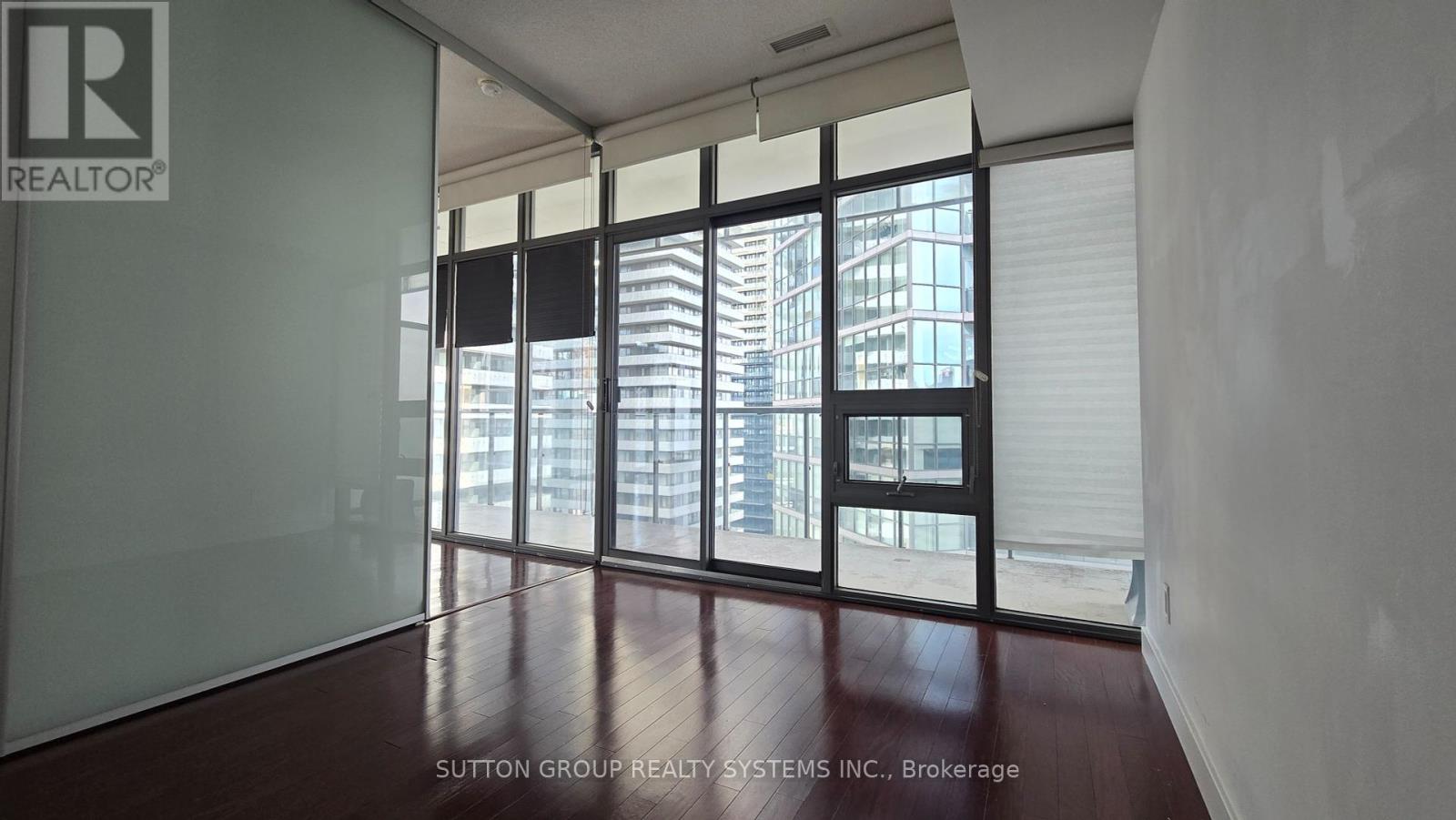 2211 - 33 Charles Street E, Toronto, Ontario  M4Y 0A2 - Photo 17 - C12454698