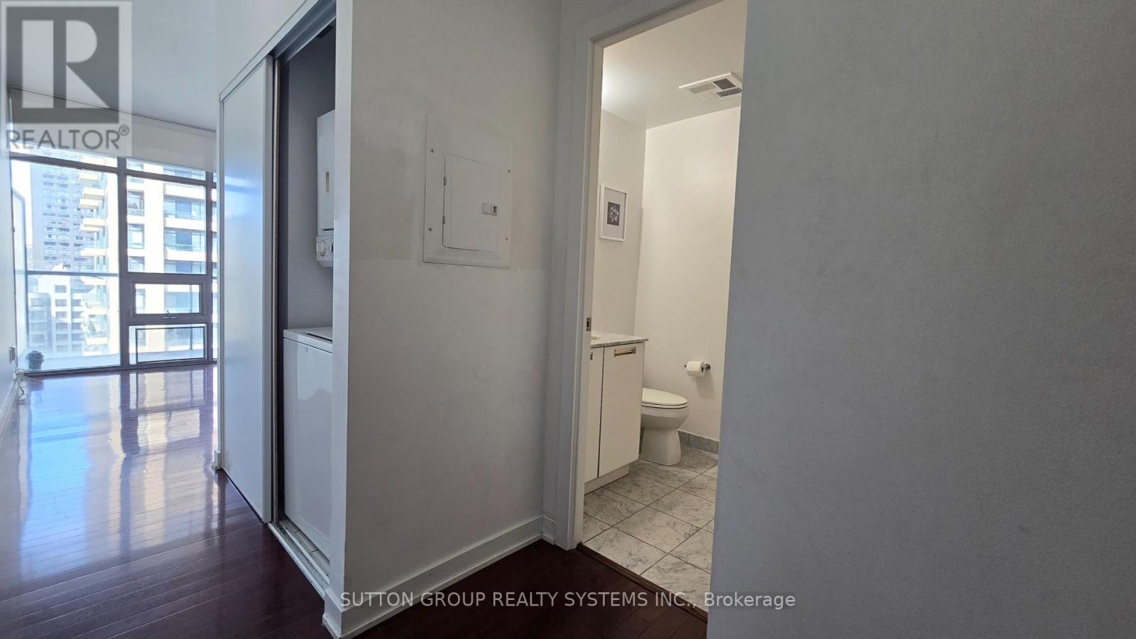2211 - 33 Charles Street E, Toronto, Ontario  M4Y 0A2 - Photo 21 - C12454698