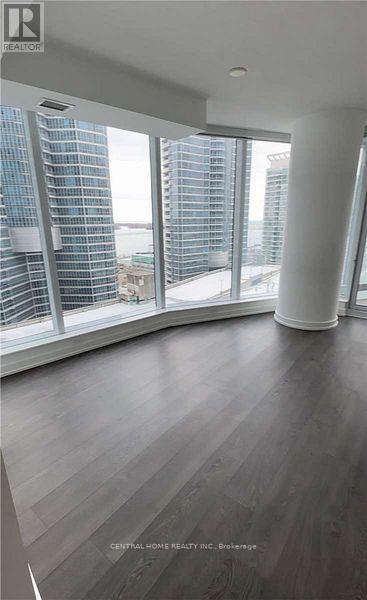 1510 - 10 York Street, Toronto, Ontario  M5J 0E1 - Photo 3 - C12454720