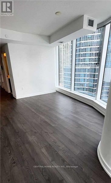 1510 - 10 York Street, Toronto, Ontario  M5J 0E1 - Photo 5 - C12454720