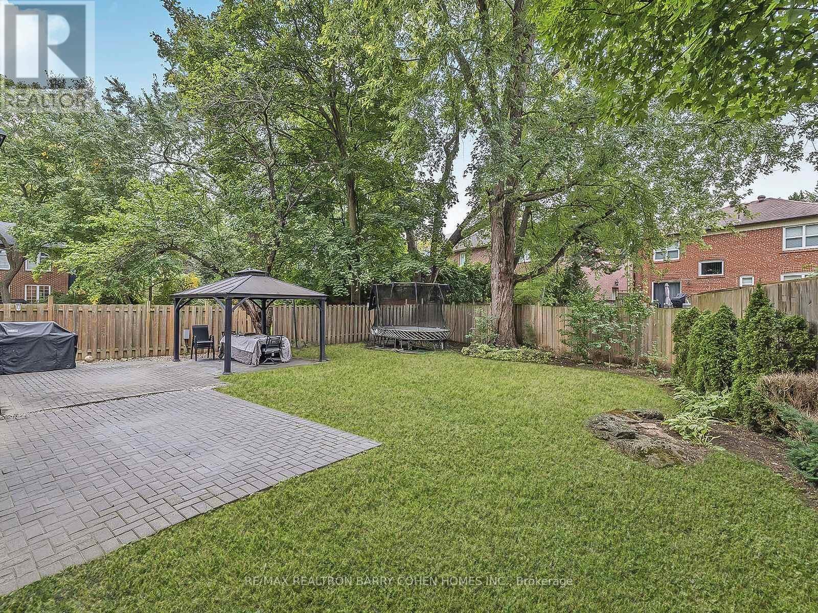 125 Sandringham Drive, Toronto, Ontario  M3H 1E2 - Photo 34 - C12454731