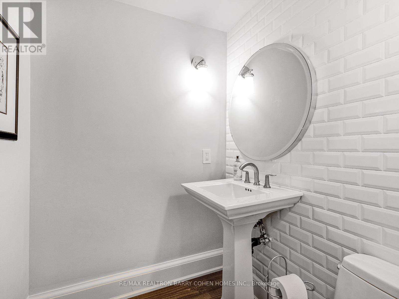 125 Sandringham Drive, Toronto, Ontario  M3H 1E2 - Photo 37 - C12454731