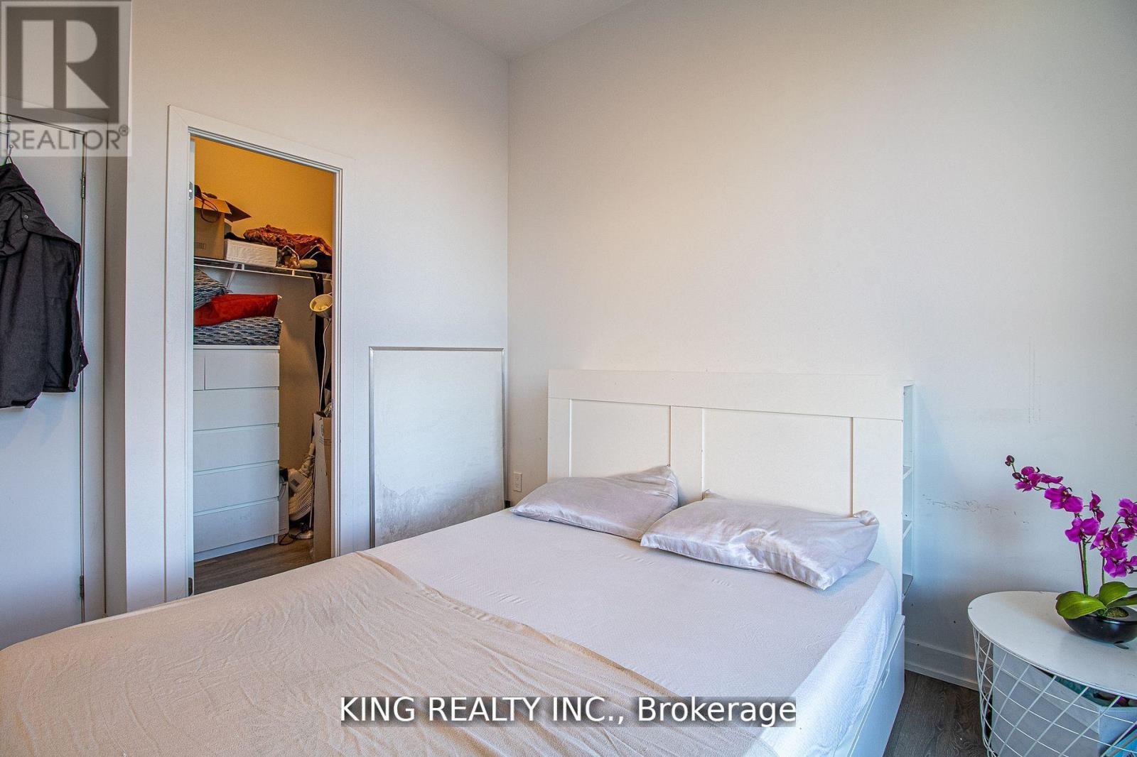 402 - 1 Cardiff Road, Toronto, Ontario  M4P 0G2 - Photo 12 - C12454741