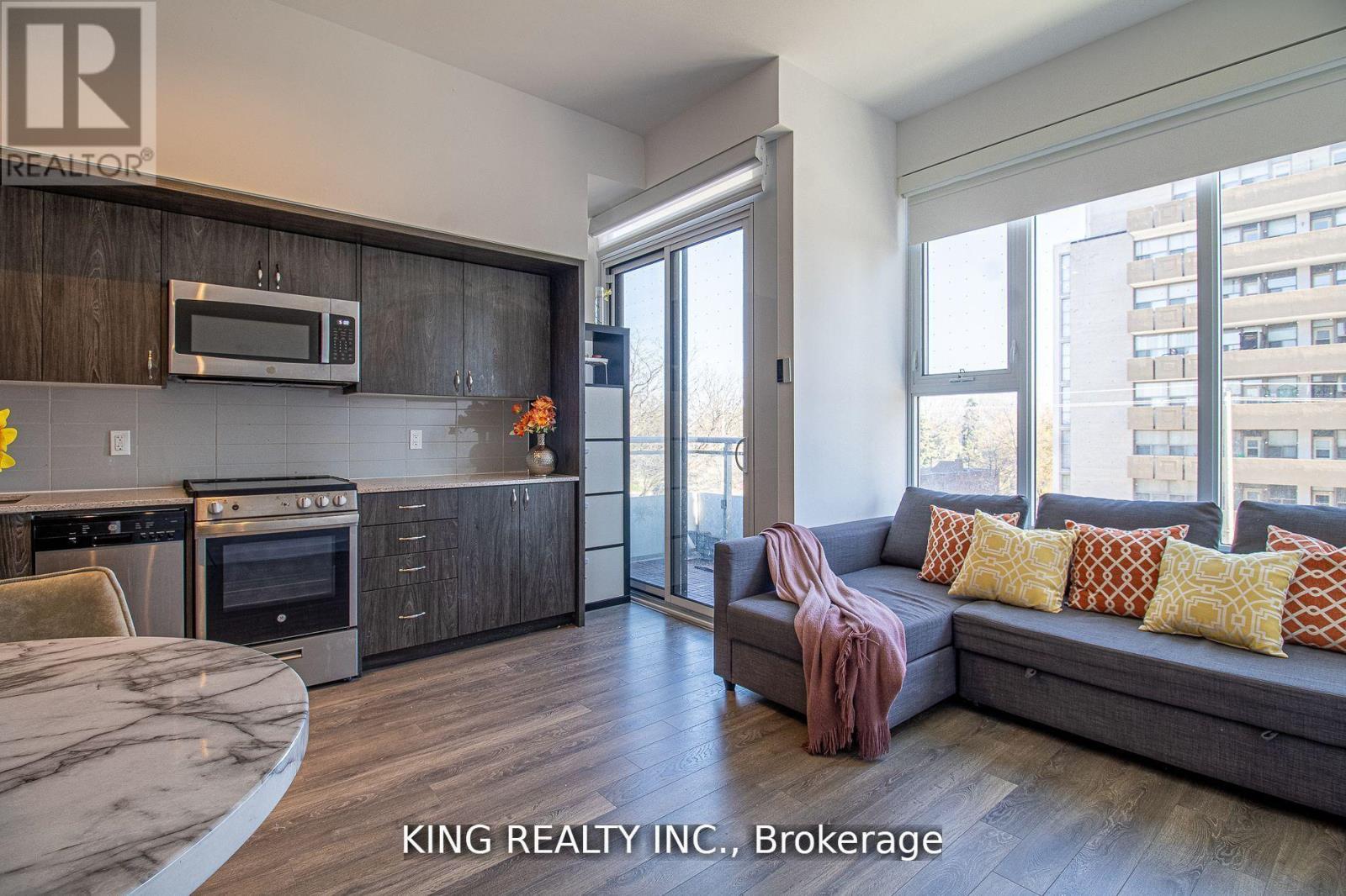 402 - 1 Cardiff Road, Toronto, Ontario  M4P 0G2 - Photo 4 - C12454741