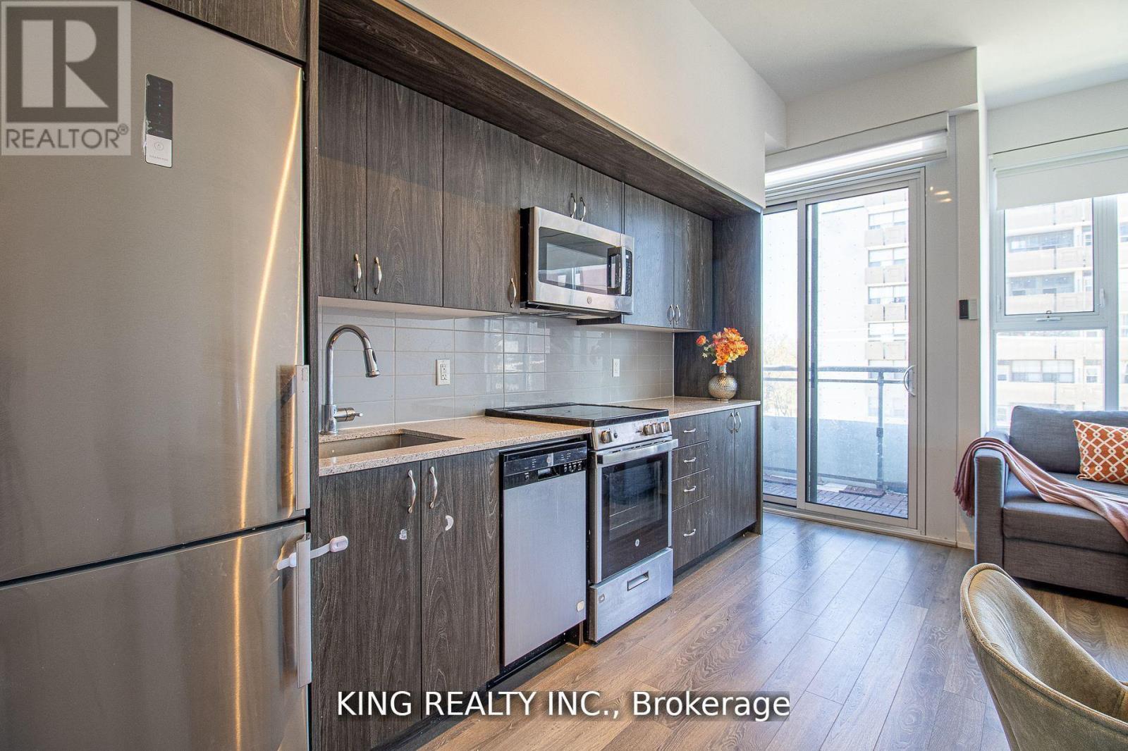 402 - 1 Cardiff Road, Toronto, Ontario  M4P 0G2 - Photo 5 - C12454741