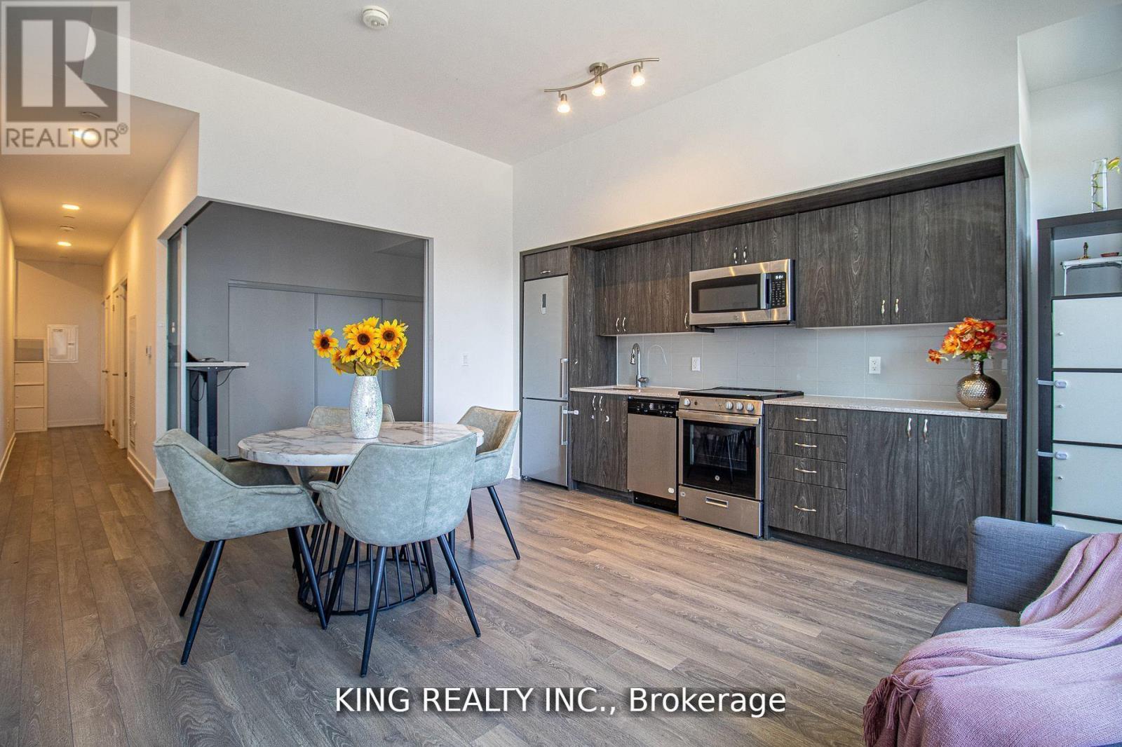 402 - 1 Cardiff Road, Toronto, Ontario  M4P 0G2 - Photo 6 - C12454741
