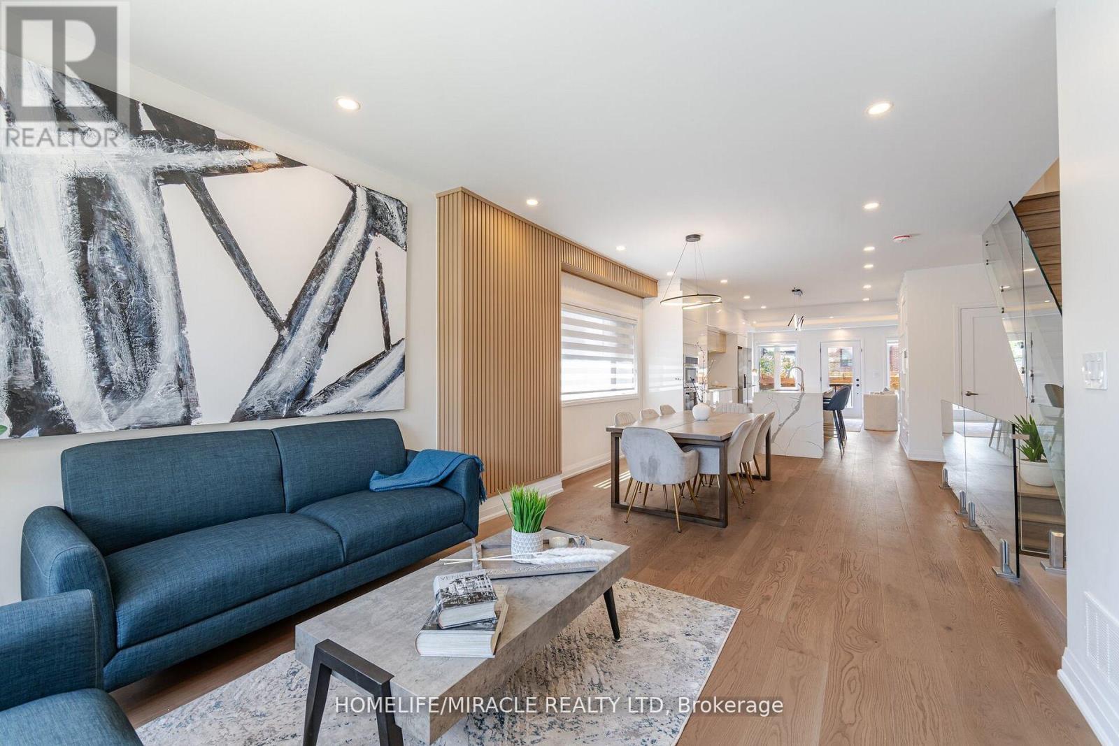 388 Oakwood Avenue, Toronto, Ontario  M6E 2W3 - Photo 3 - C12454755
