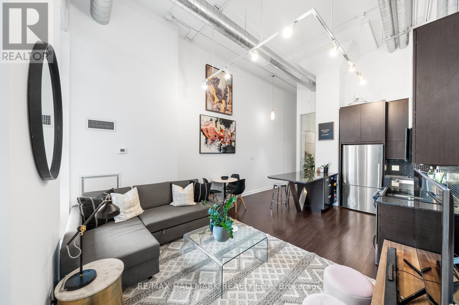 211 - 380 Macpherson Avenue, Toronto, Ontario  M4V 3E3 - Photo 10 - C12454757
