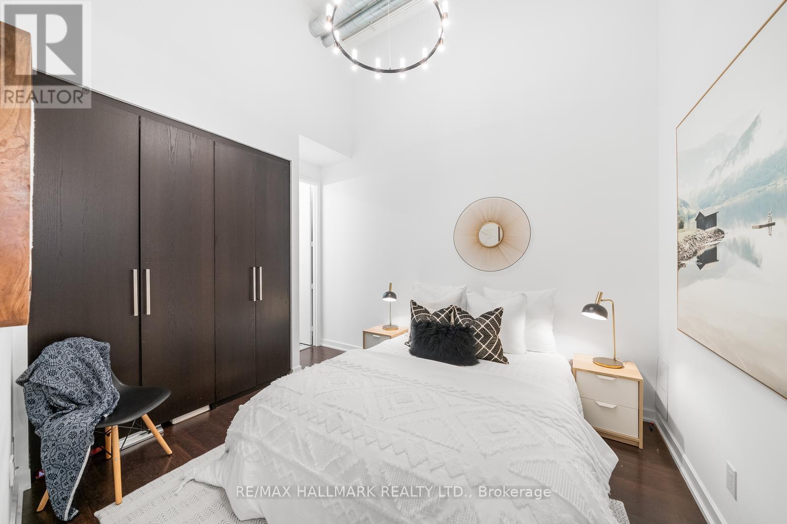 211 - 380 Macpherson Avenue, Toronto, Ontario  M4V 3E3 - Photo 14 - C12454757