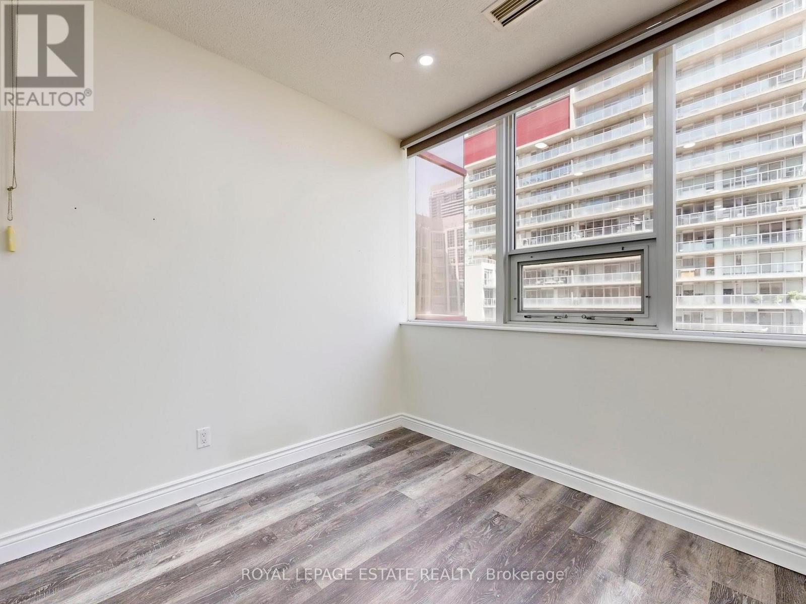 607 - 393 King Street W, Toronto, Ontario  M5V 3G8 - Photo 16 - C12454777