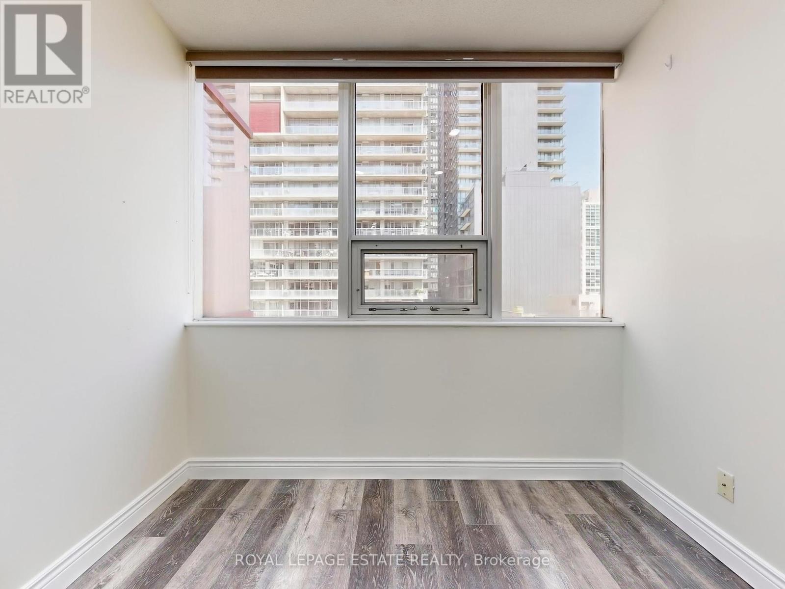 607 - 393 King Street W, Toronto, Ontario  M5V 3G8 - Photo 17 - C12454777