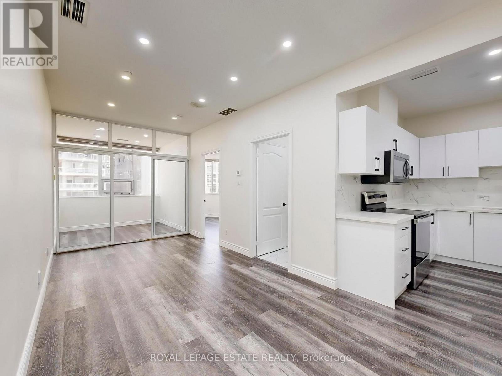 607 - 393 King Street W, Toronto, Ontario  M5V 3G8 - Photo 5 - C12454777