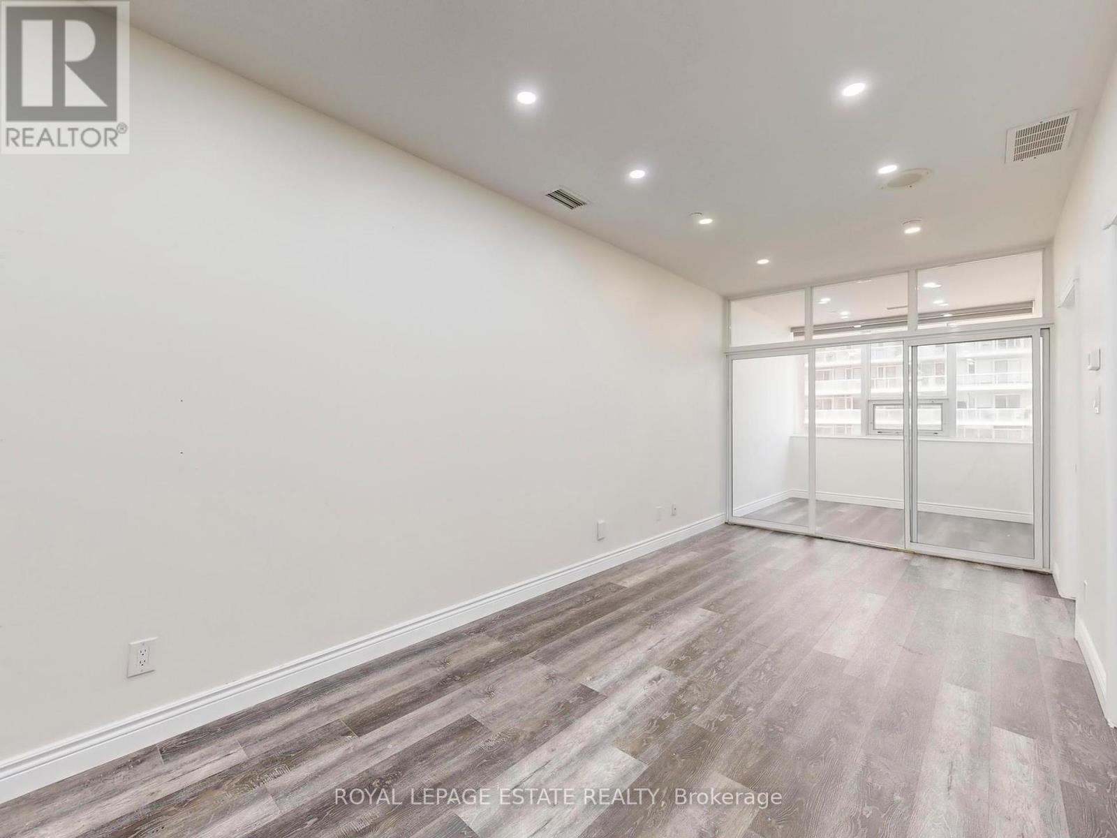 607 - 393 King Street W, Toronto, Ontario  M5V 3G8 - Photo 7 - C12454777