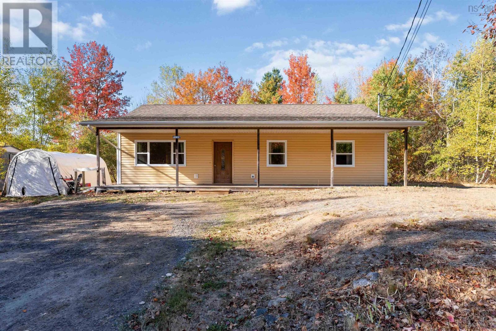 1119 Victoria Road, Aylesford, Nova Scotia  B0P 1C0 - Photo 2 - 202525526