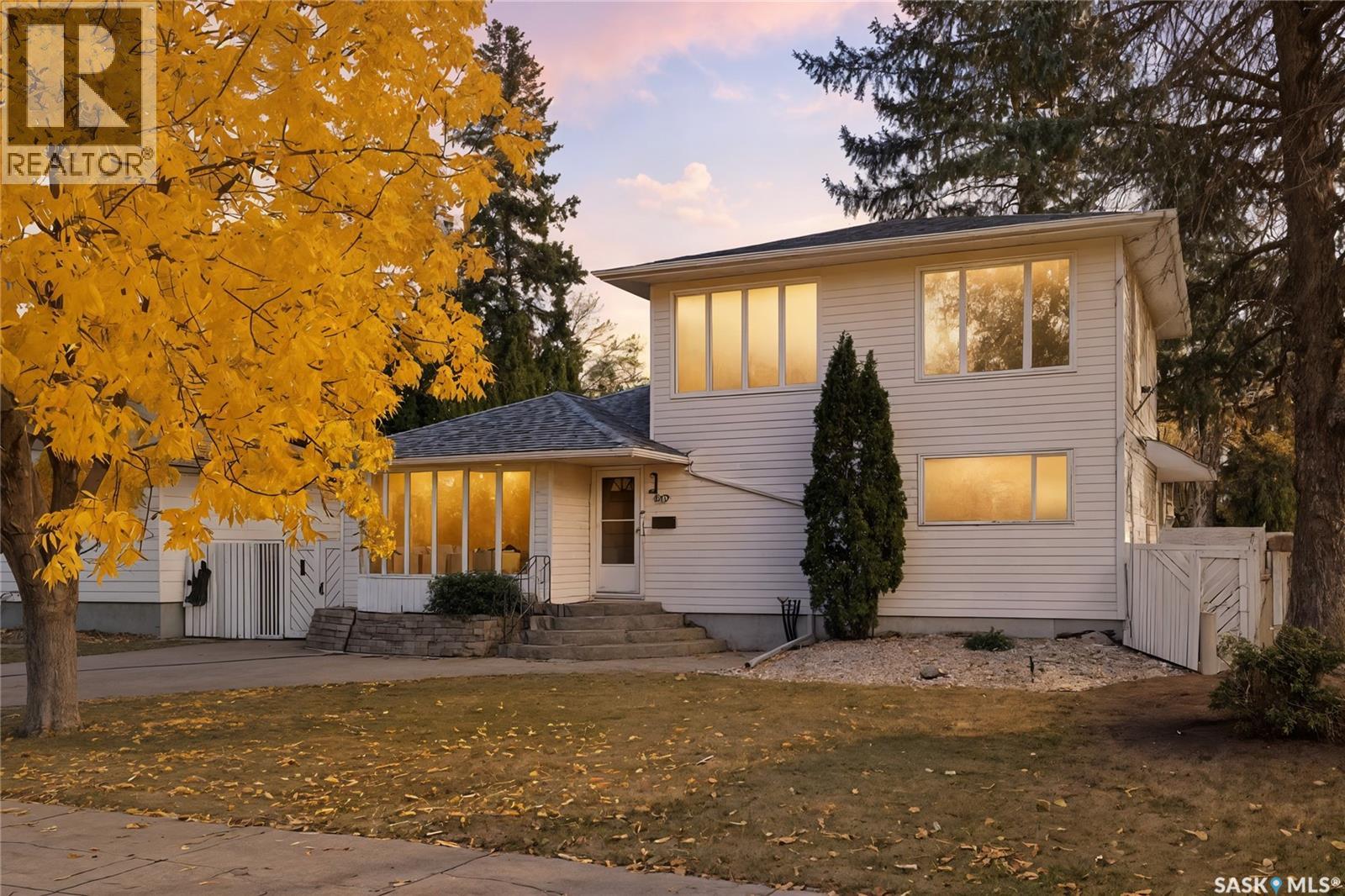 433 Elm Street, Saskatoon, Saskatchewan  S7J 0H2 - Photo 2 - SK020528
