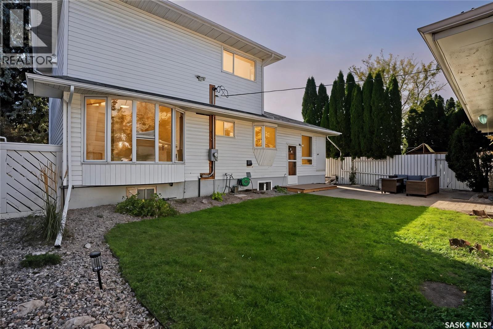 433 Elm Street, Saskatoon, Saskatchewan  S7J 0H2 - Photo 3 - SK020528