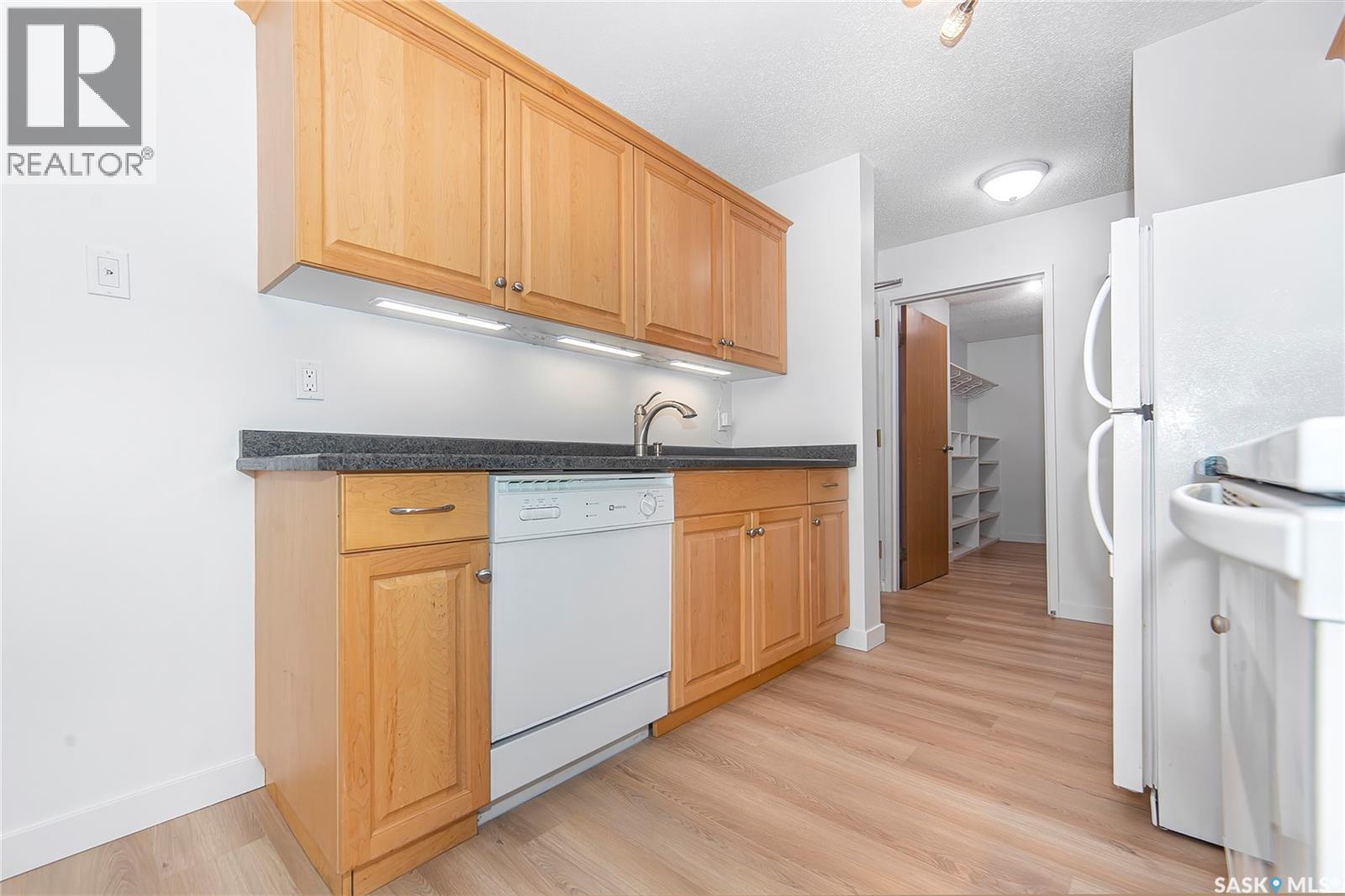 836 310 Stillwater Drive, Saskatoon, Saskatchewan  S7J 4H7 - Photo 11 - SK020443