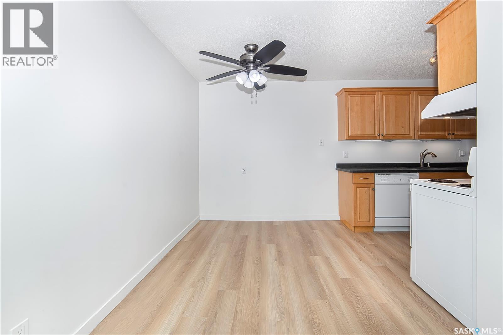 836 310 Stillwater Drive, Saskatoon, Saskatchewan  S7J 4H7 - Photo 14 - SK020443