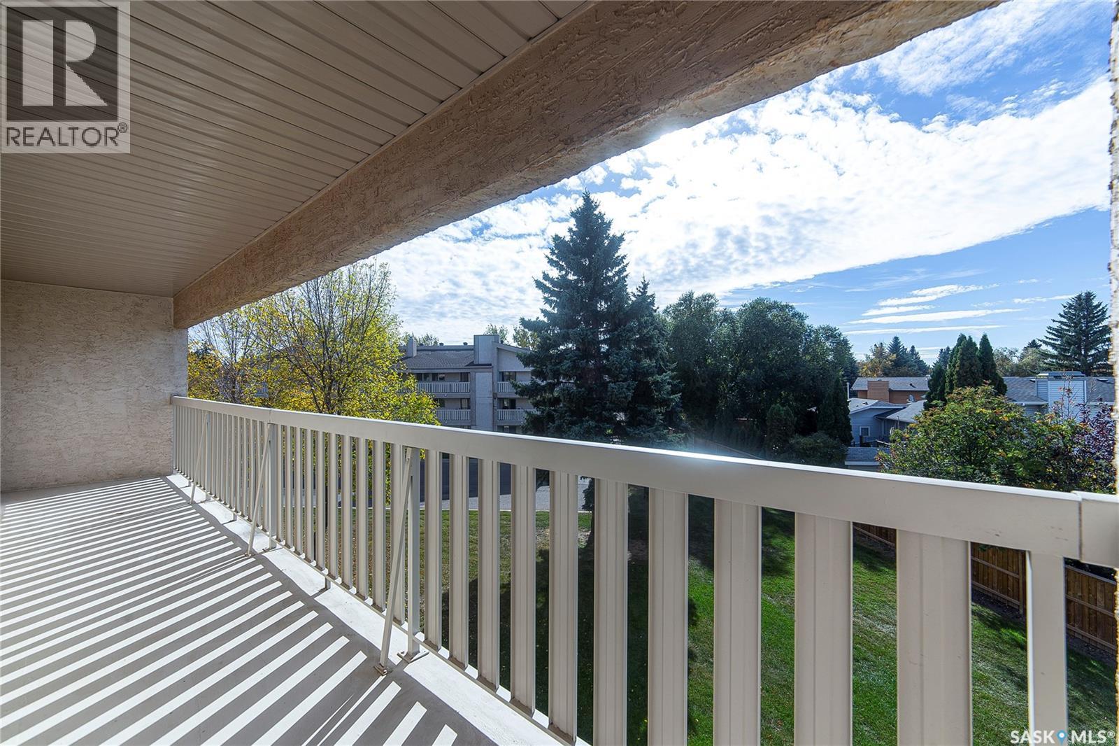 836 310 Stillwater Drive, Saskatoon, Saskatchewan  S7J 4H7 - Photo 5 - SK020443