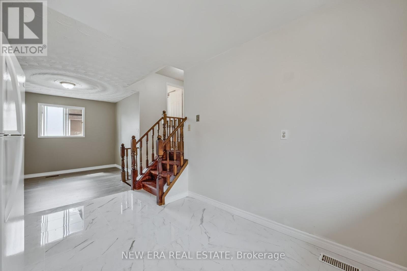 3 Envoy Boulevard, Hamilton, Ontario  L8G 4M1 - Photo 16 - X12454604