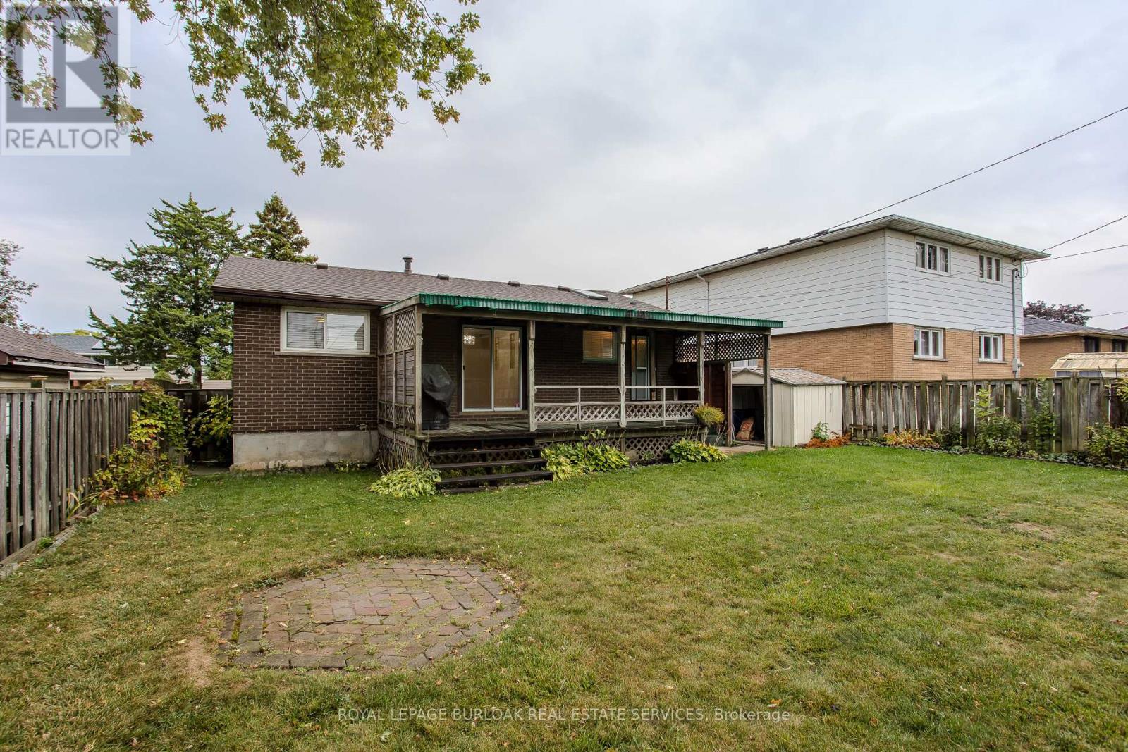 58 Goldfinch Road, Hamilton, Ontario  L9A 3W7 - Photo 10 - X12454624