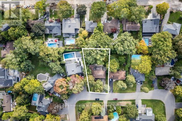 98 Selgrove Crescent, Oakville, Ontario  L6L 1L3 - Photo 40 - W12450412
