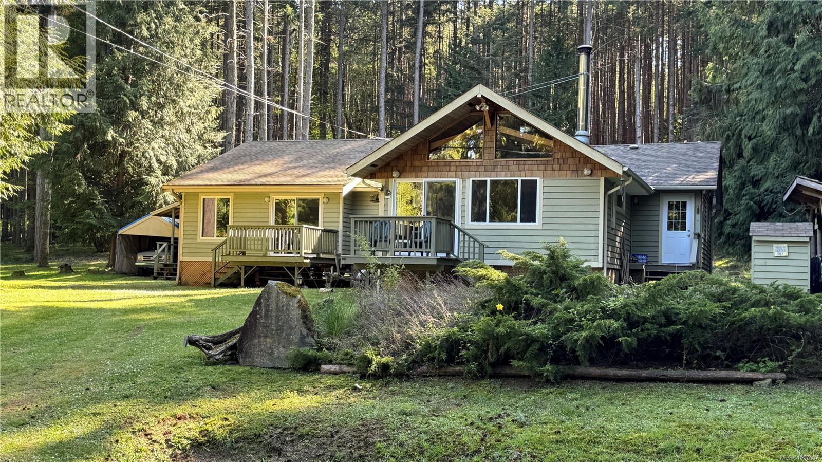 667 Weathers Way, Mudge Island, British Columbia