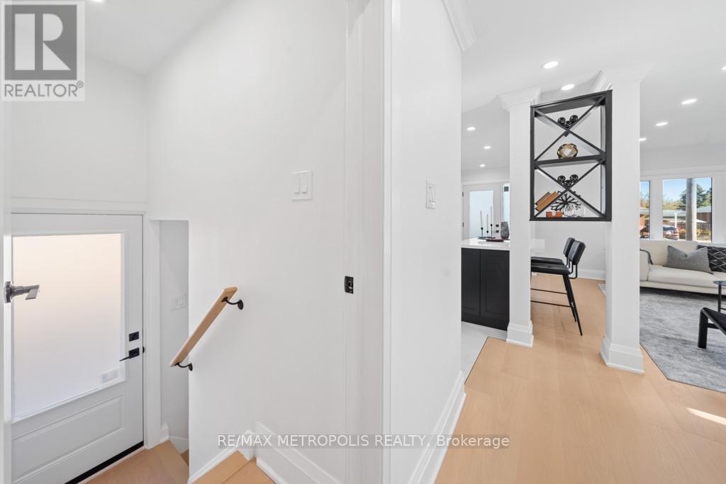27 Gully Drive, Toronto, Ontario  M1K 4W3 - Photo 18 - E12454673