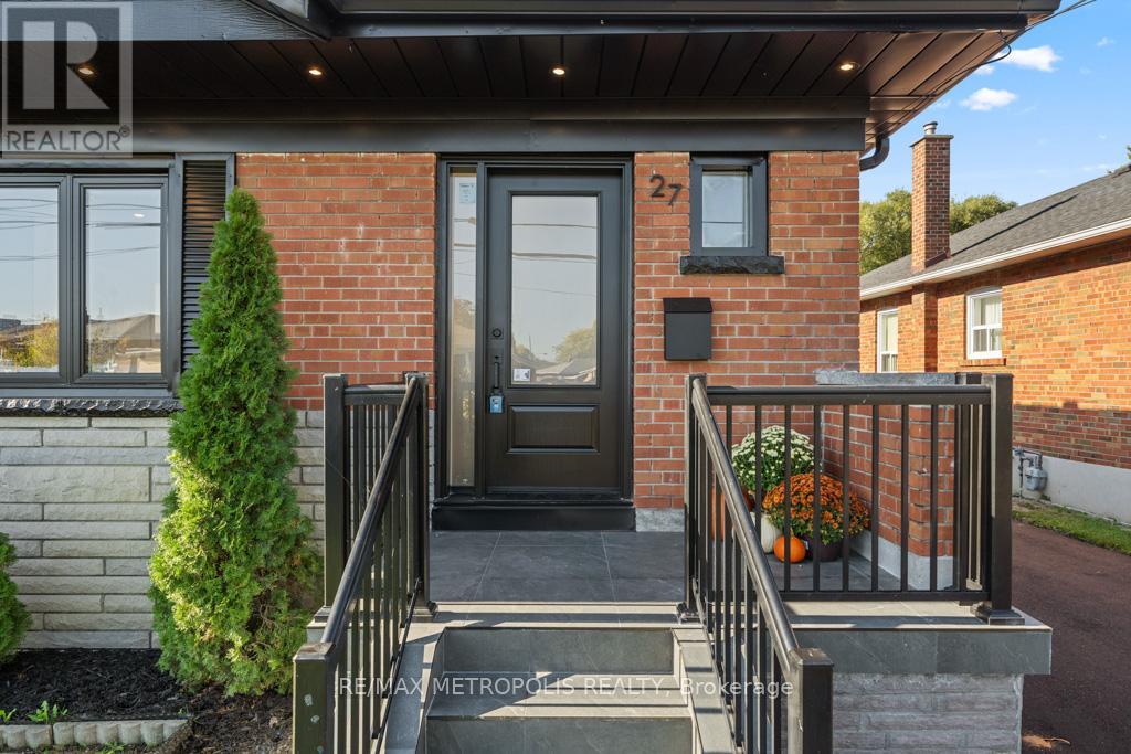27 Gully Drive, Toronto, Ontario  M1K 4W3 - Photo 2 - E12454673