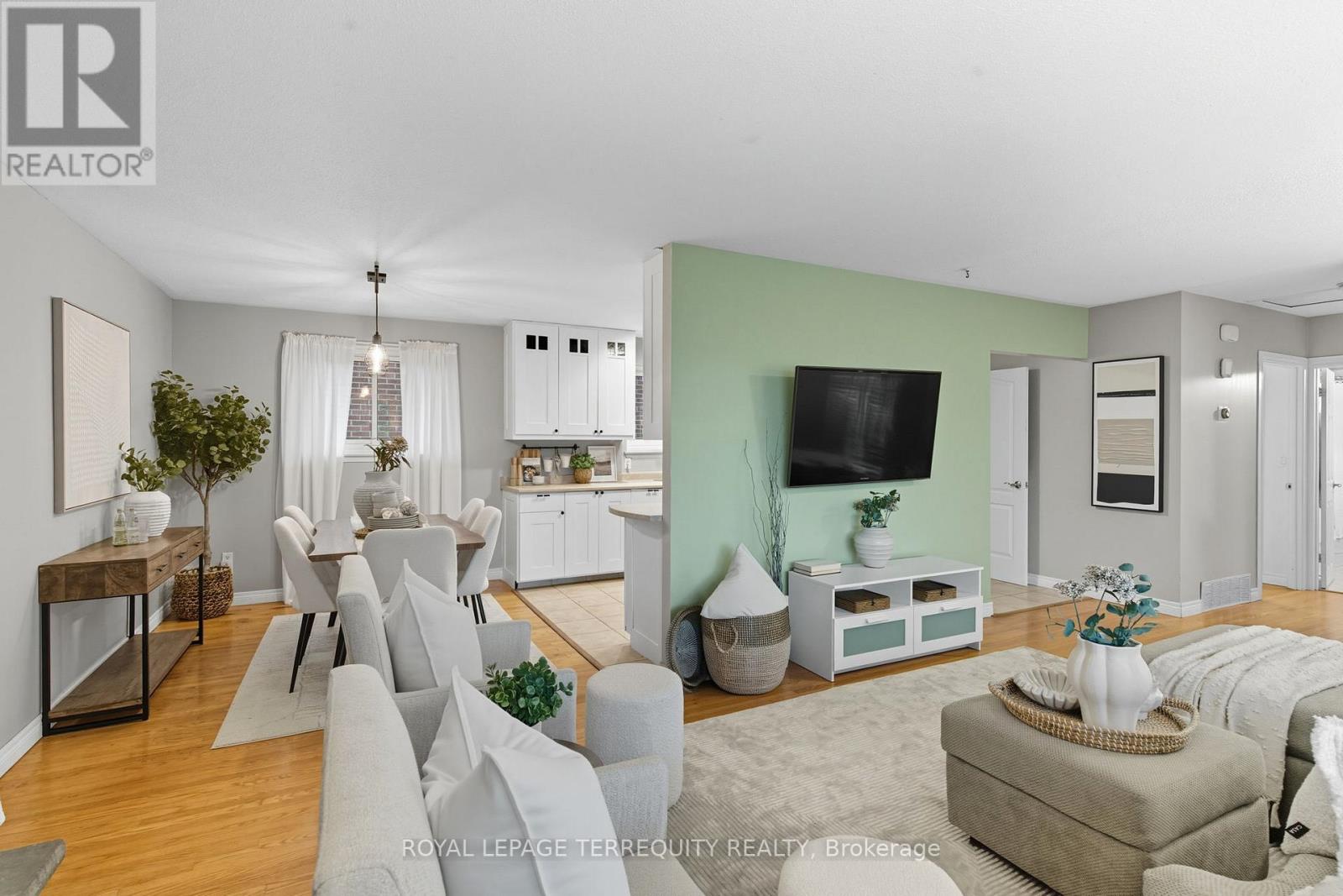 985 Susan Court, Oshawa, Ontario  L1H 7B7 - Photo 8 - E12454745