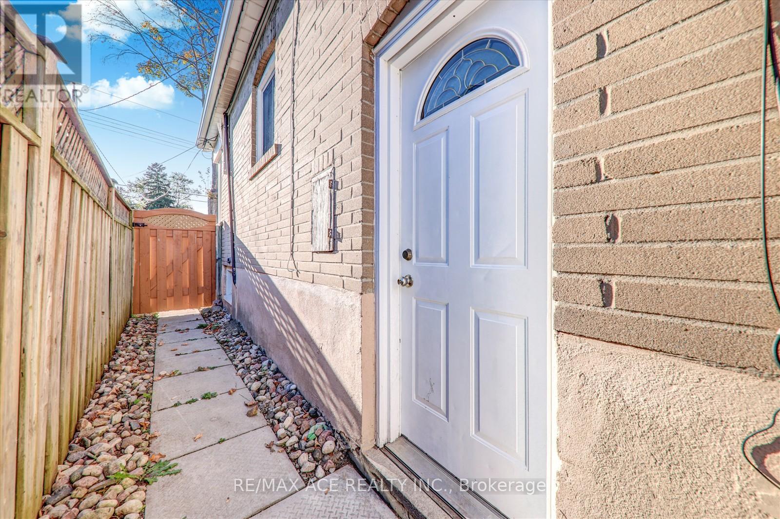 53 Falaise Road, Toronto, Ontario  M1E 3B7 - Photo 33 - E12454748