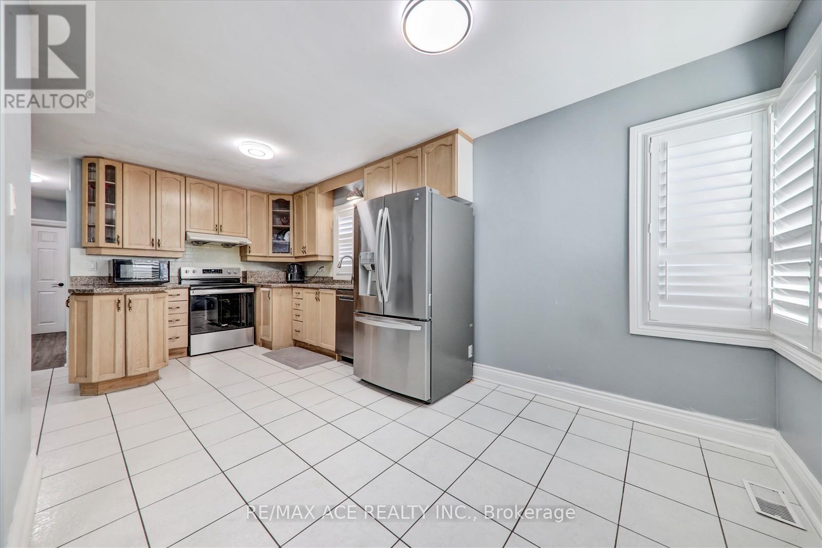 53 Falaise Road, Toronto, Ontario  M1E 3B7 - Photo 7 - E12454748